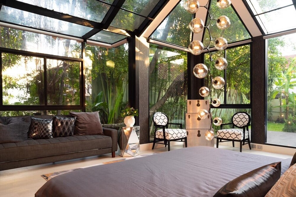 Photo of Bedroom in Khlong Tan Nuea