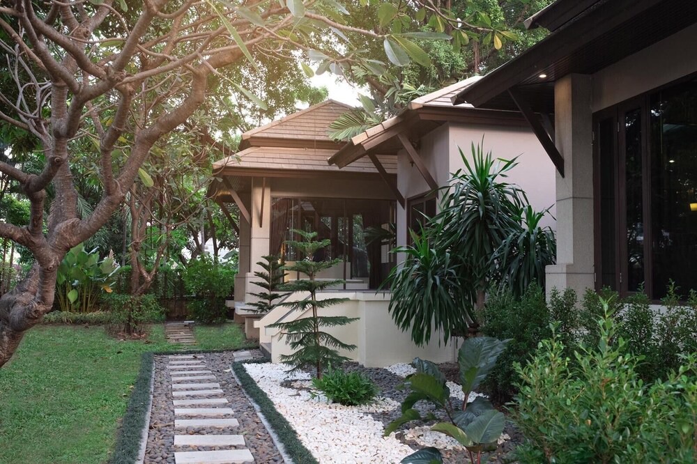 Photo of Outdoor in Khlong Tan Nuea