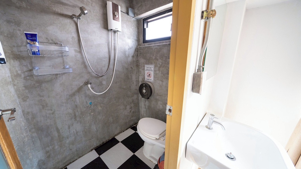 Photo of Bathroom in Wat Ket