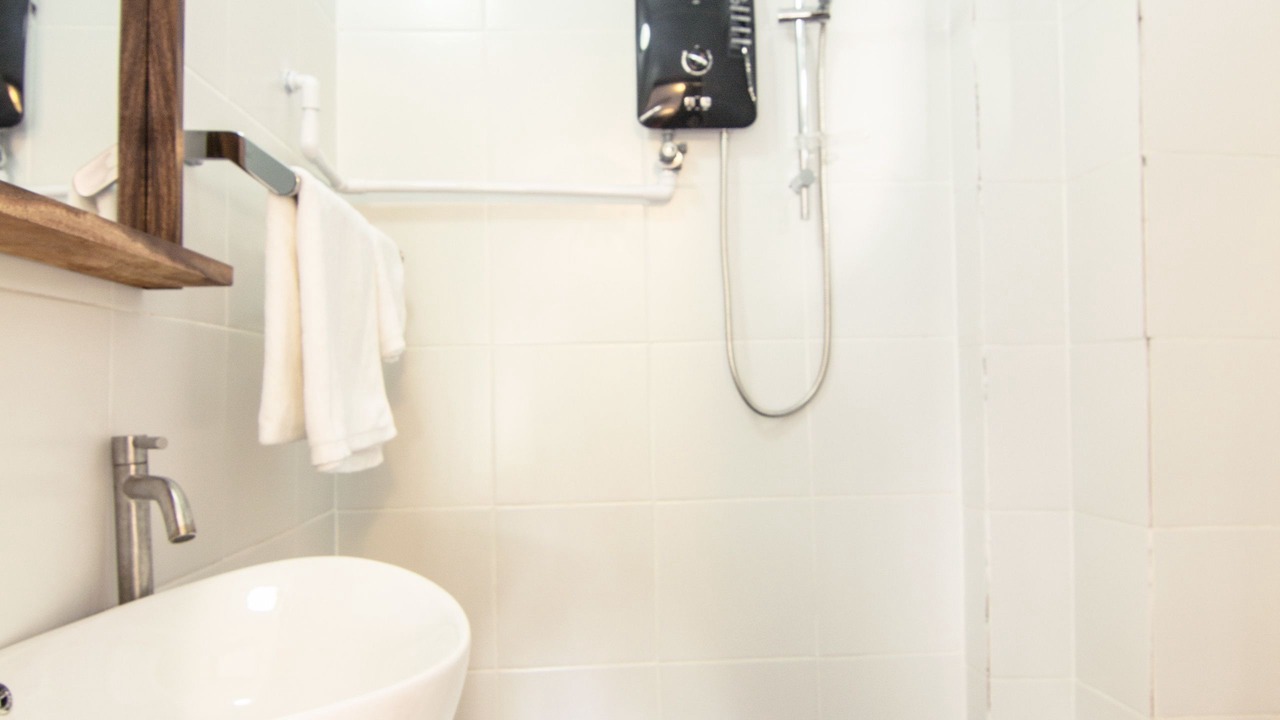 Photo of Bathroom in Chamkar Mon
