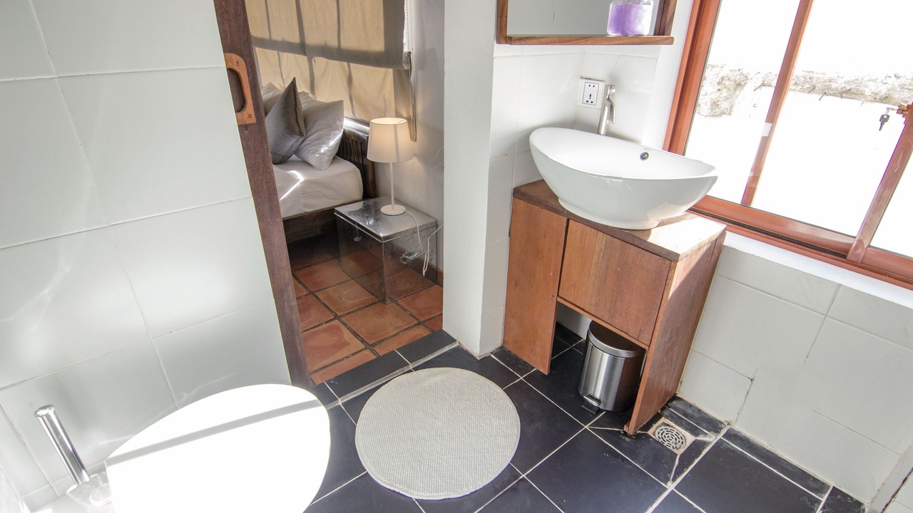 Photo of Bathroom in Chamkar Mon