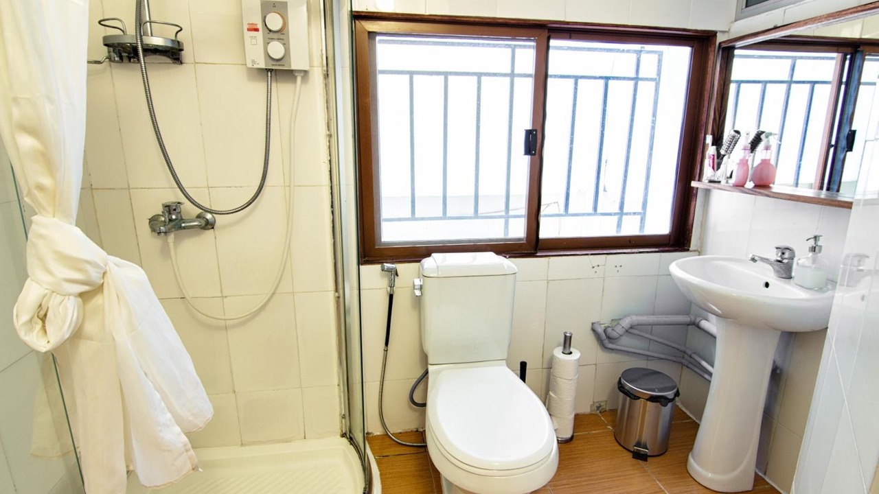 Photo of Bathroom in Chamkar Mon