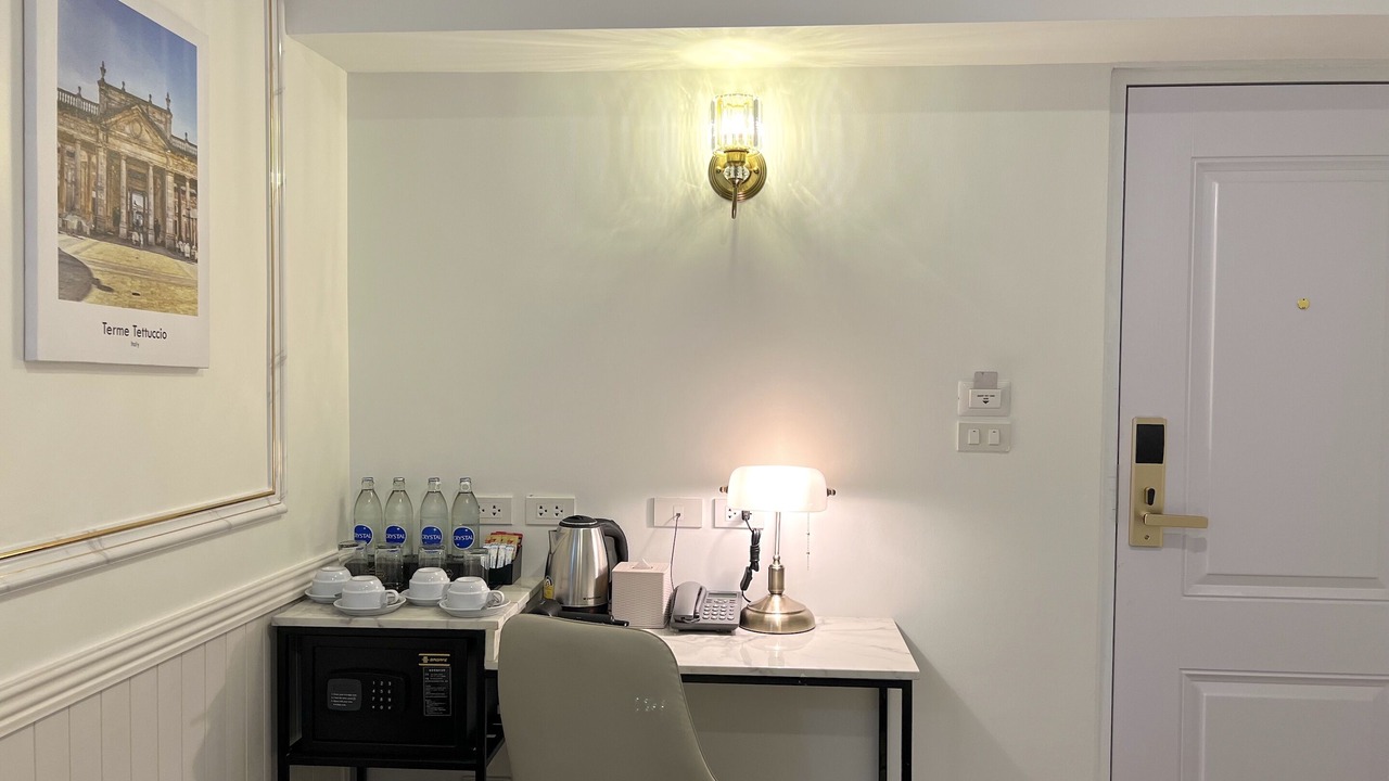 Photo of Bedroom in Thanon Phetchaburi