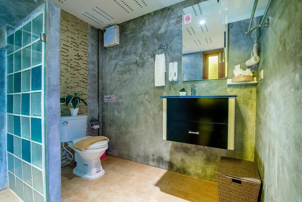 Photo of Bathroom in Hin Lek Fai