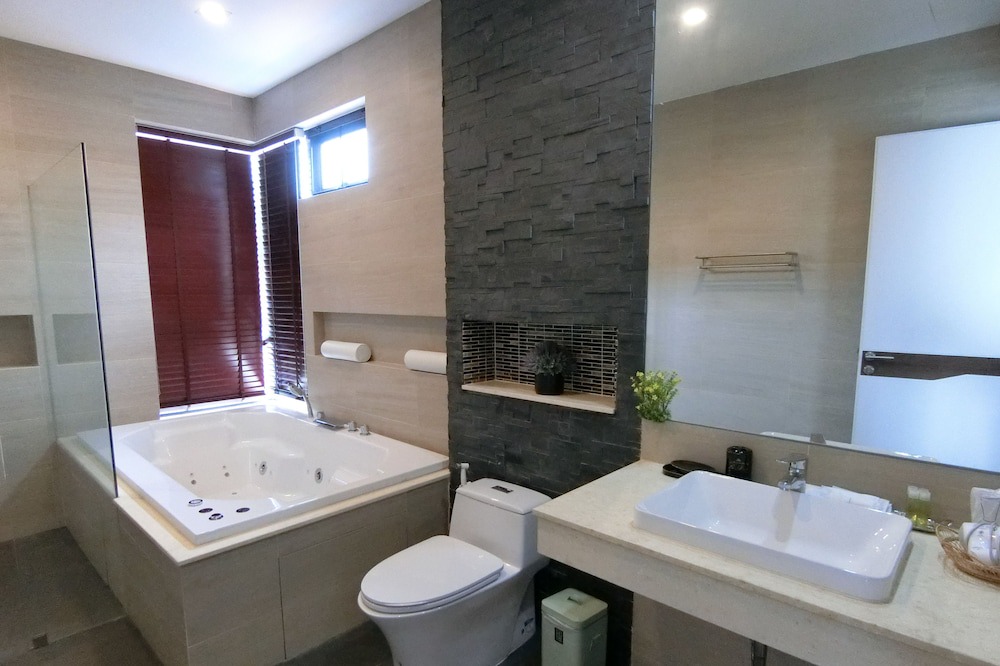 Photo of Bathroom in Sarika