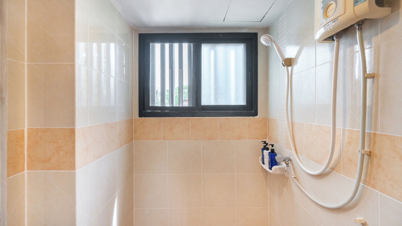 Photo of Bathroom in Khuekkhak