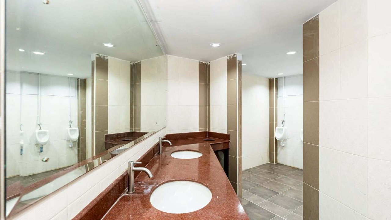 Photo of Bathroom in Talat Yot