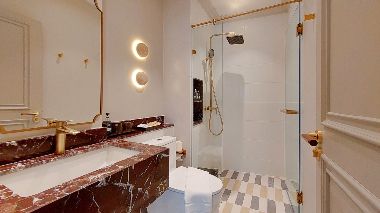 Photo of Bathroom in Pratunam