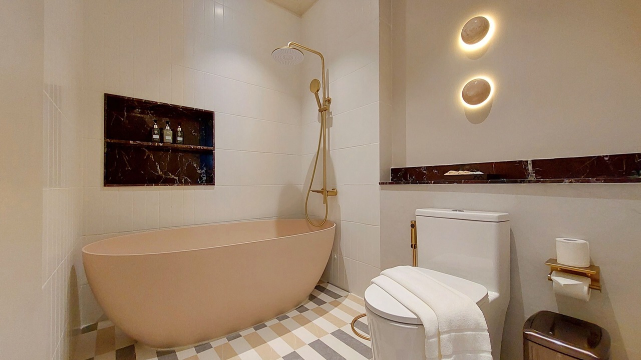 Photo of Bathroom in Pratunam