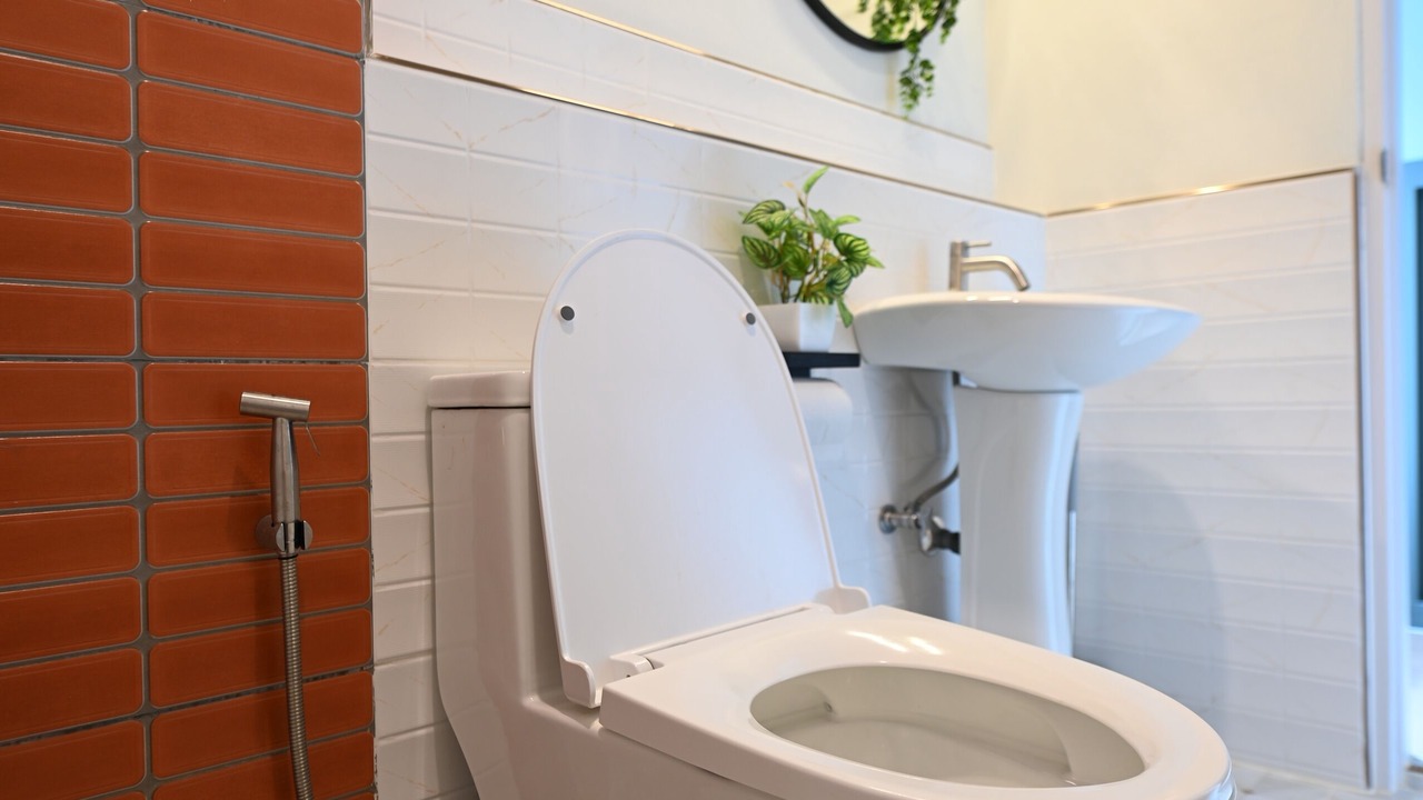 Photo of Bathroom in Maha Phruttharam