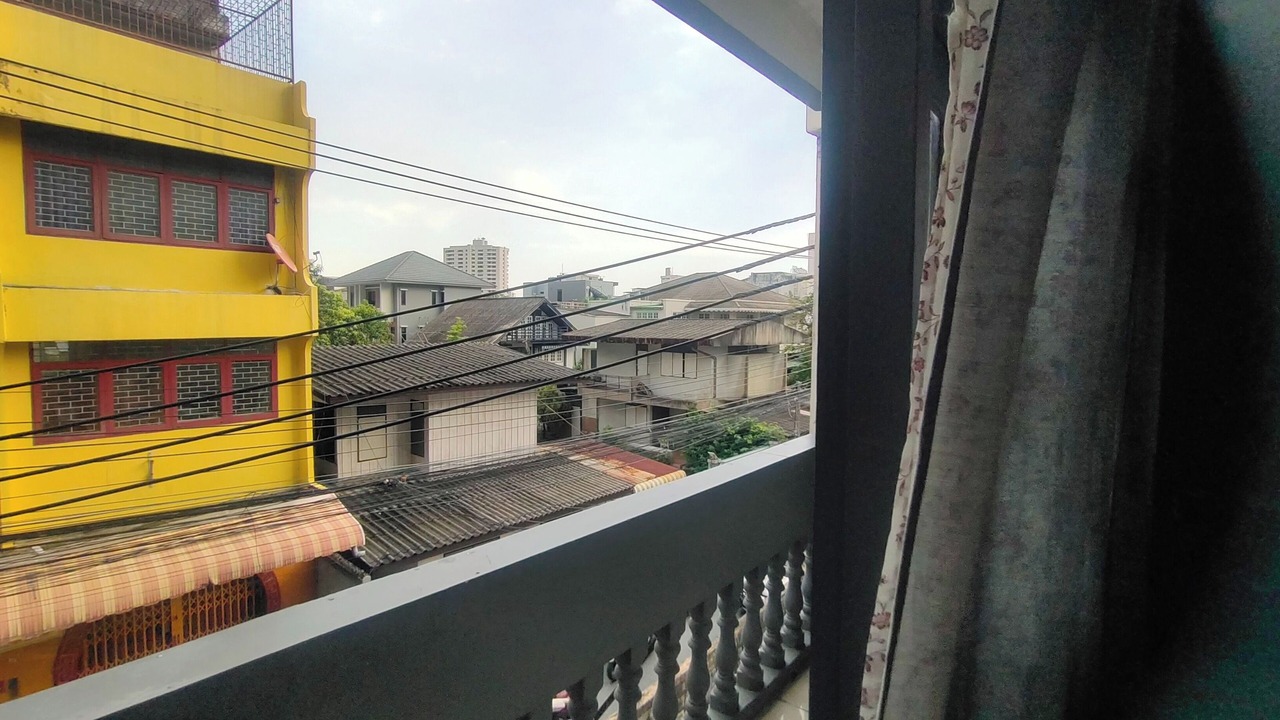 Photo of Patio Balcony in Thung Maha Mek