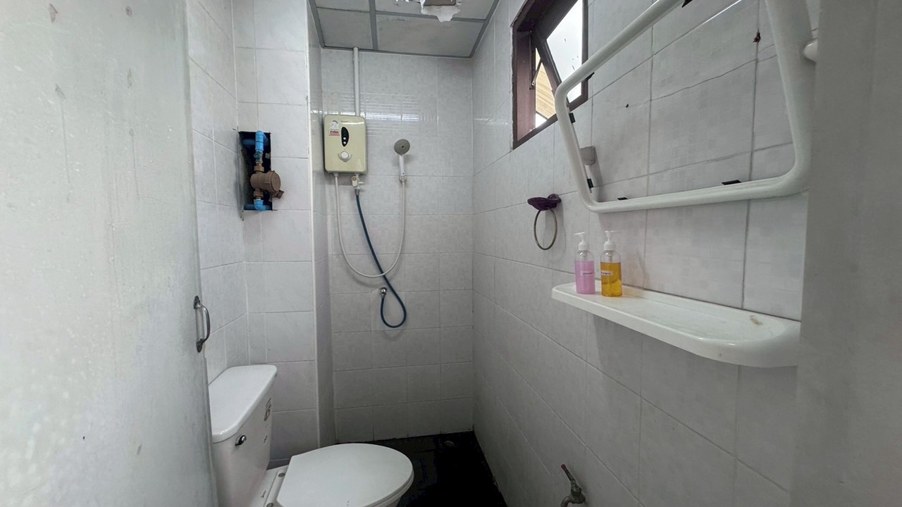 Photo of Bedroom in Dok Mai
