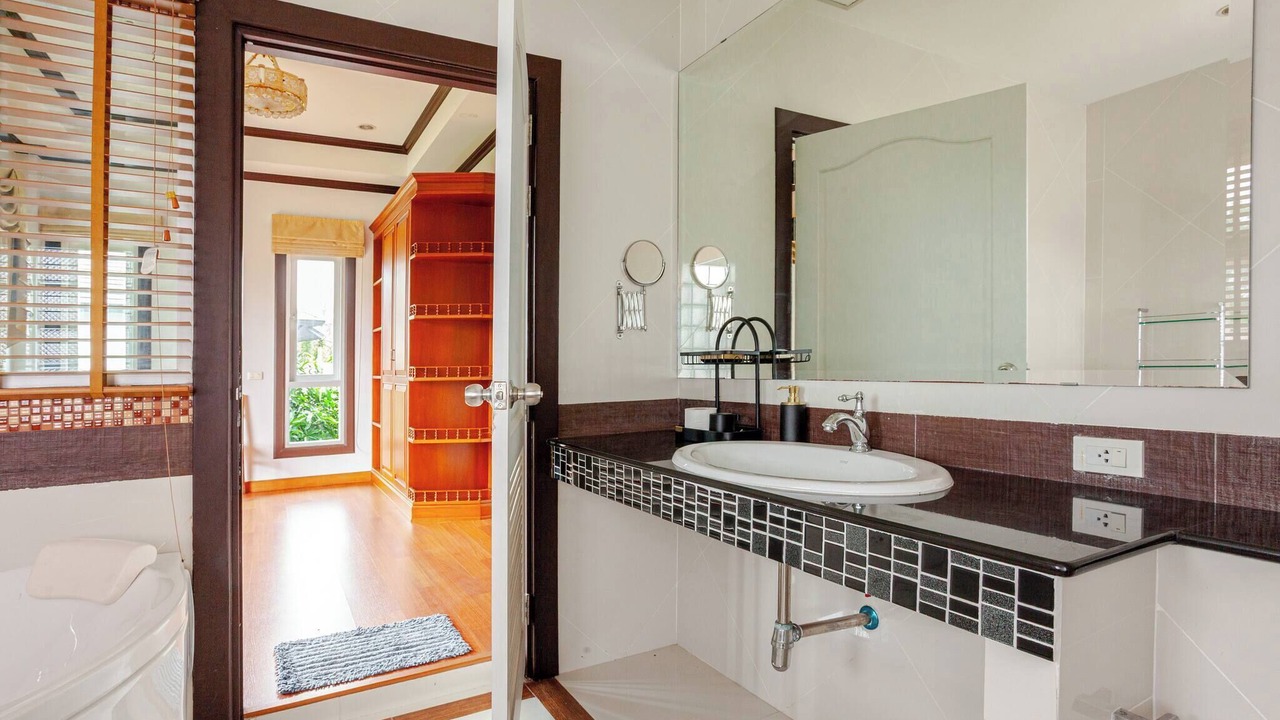 Photo of Bathroom in Central Pattaya