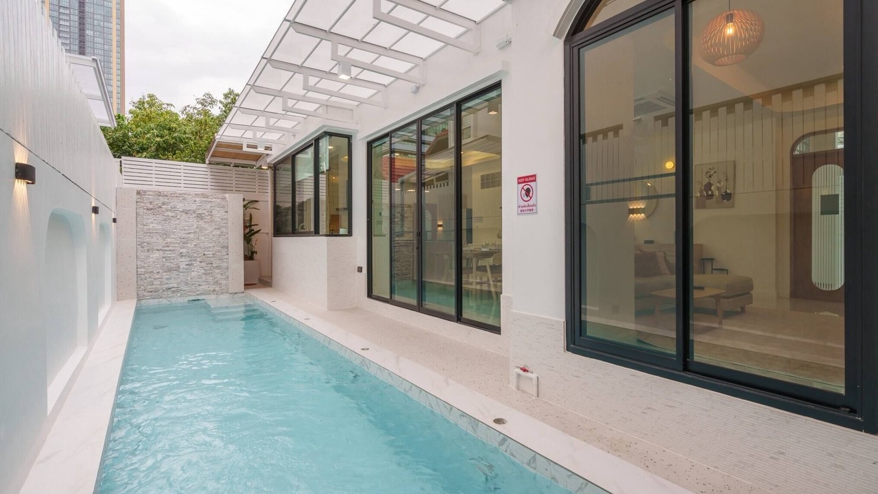 Photo of Outdoor in Khlong Tan Nuea