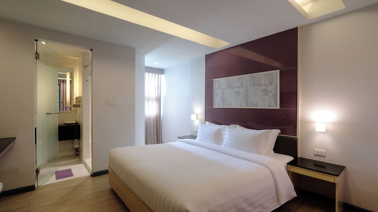 Photo of Bedroom in Phra Khanong Nuea