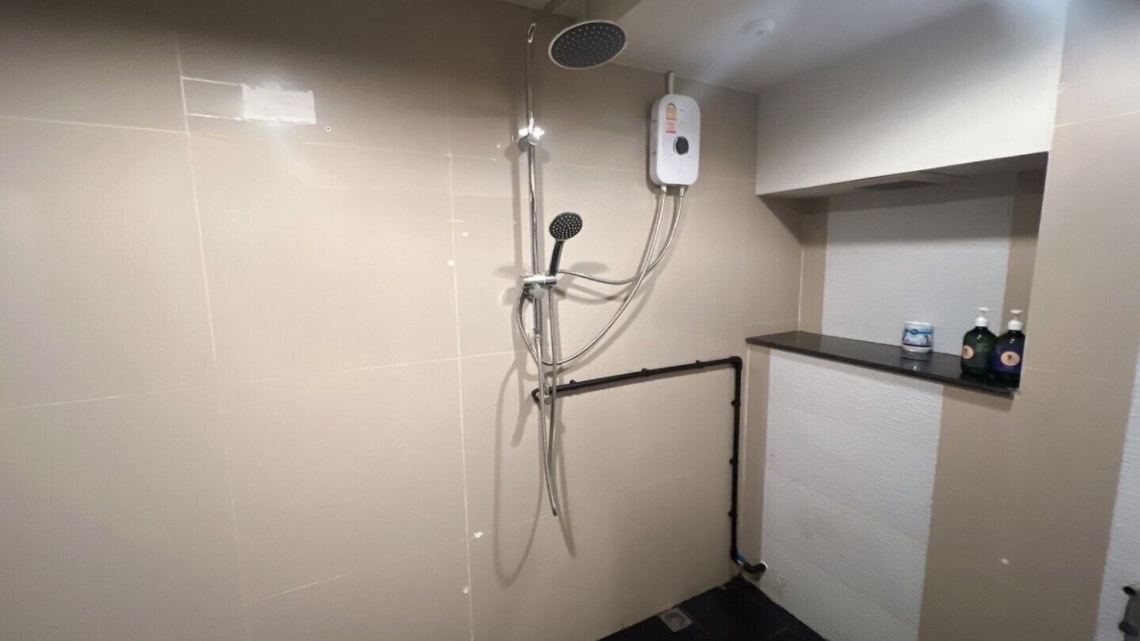 Photo of Bathroom in Thanon Phaya Thai