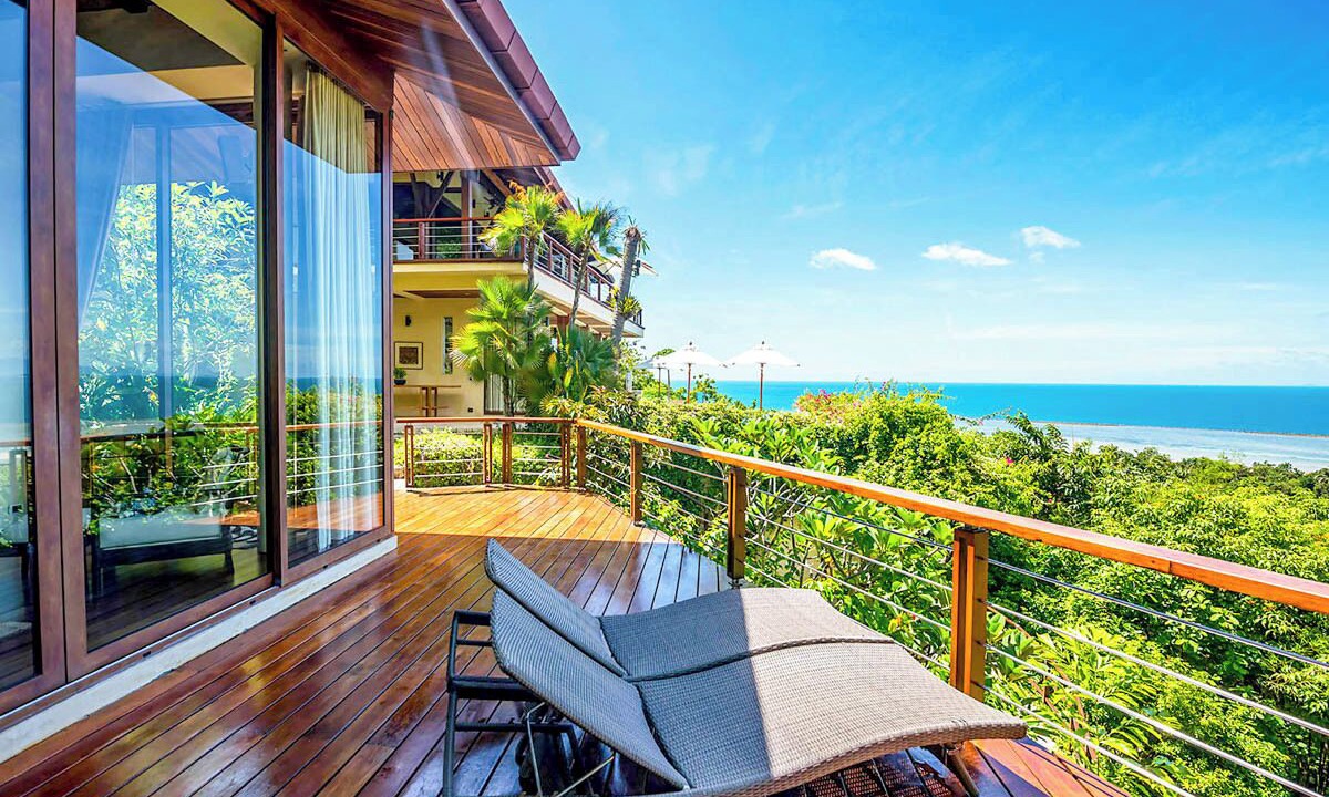 Photo of Patio Balcony in Laem Set