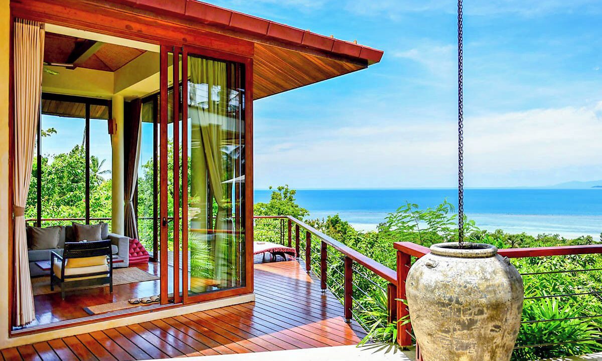 Photo of Patio Balcony in Laem Set