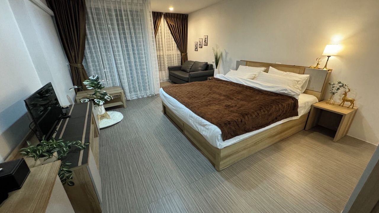 Photo of Bedroom in Ban Bang Saen
