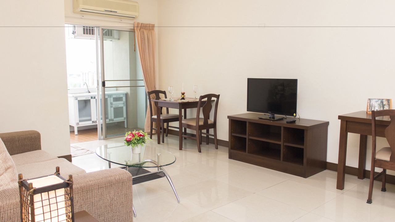 Photo of Bedroom in Phra Khanong Nuea