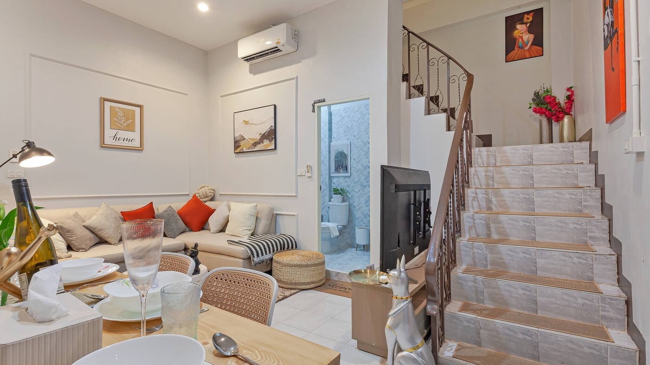 Photo of Patio Balcony in Phra Khanong