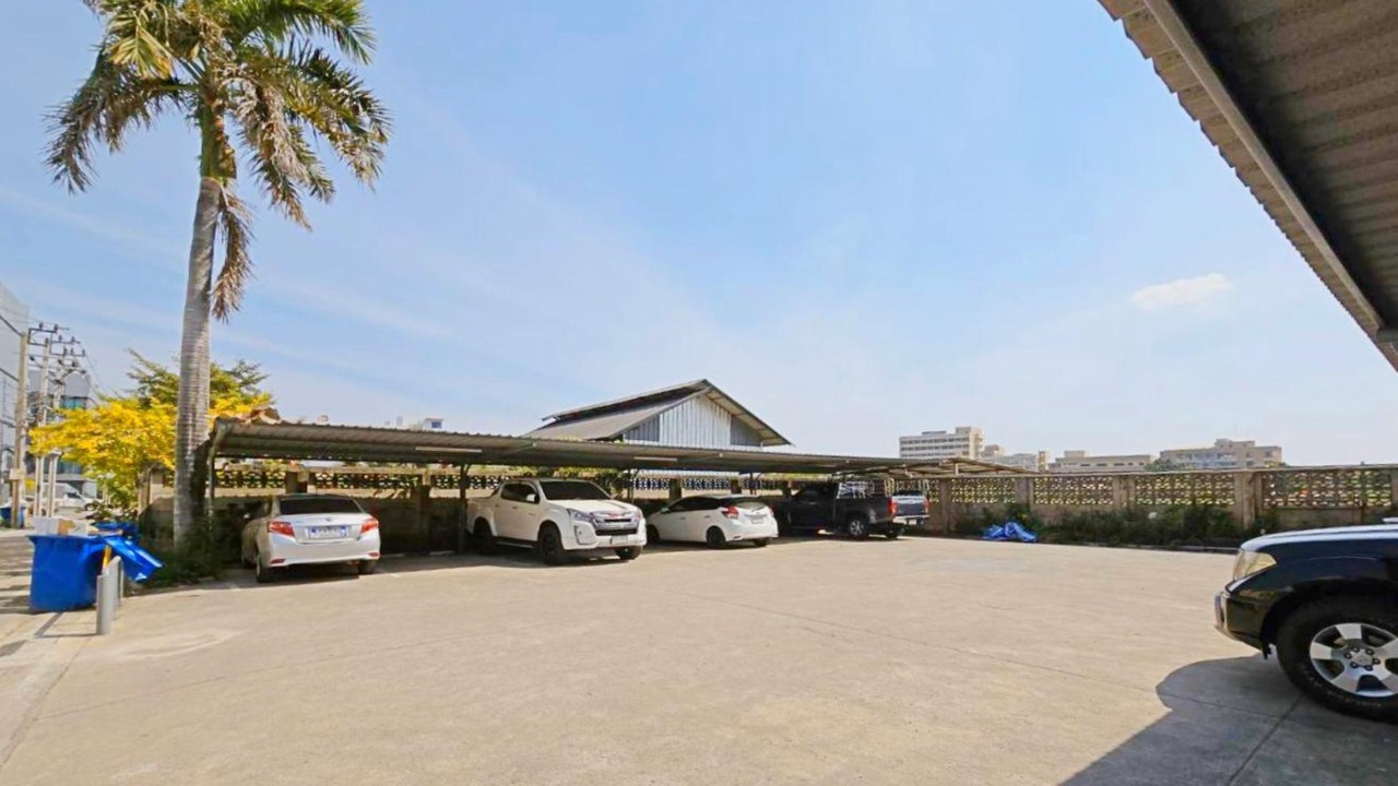 Photo of Outdoor in Bang Bua Thong