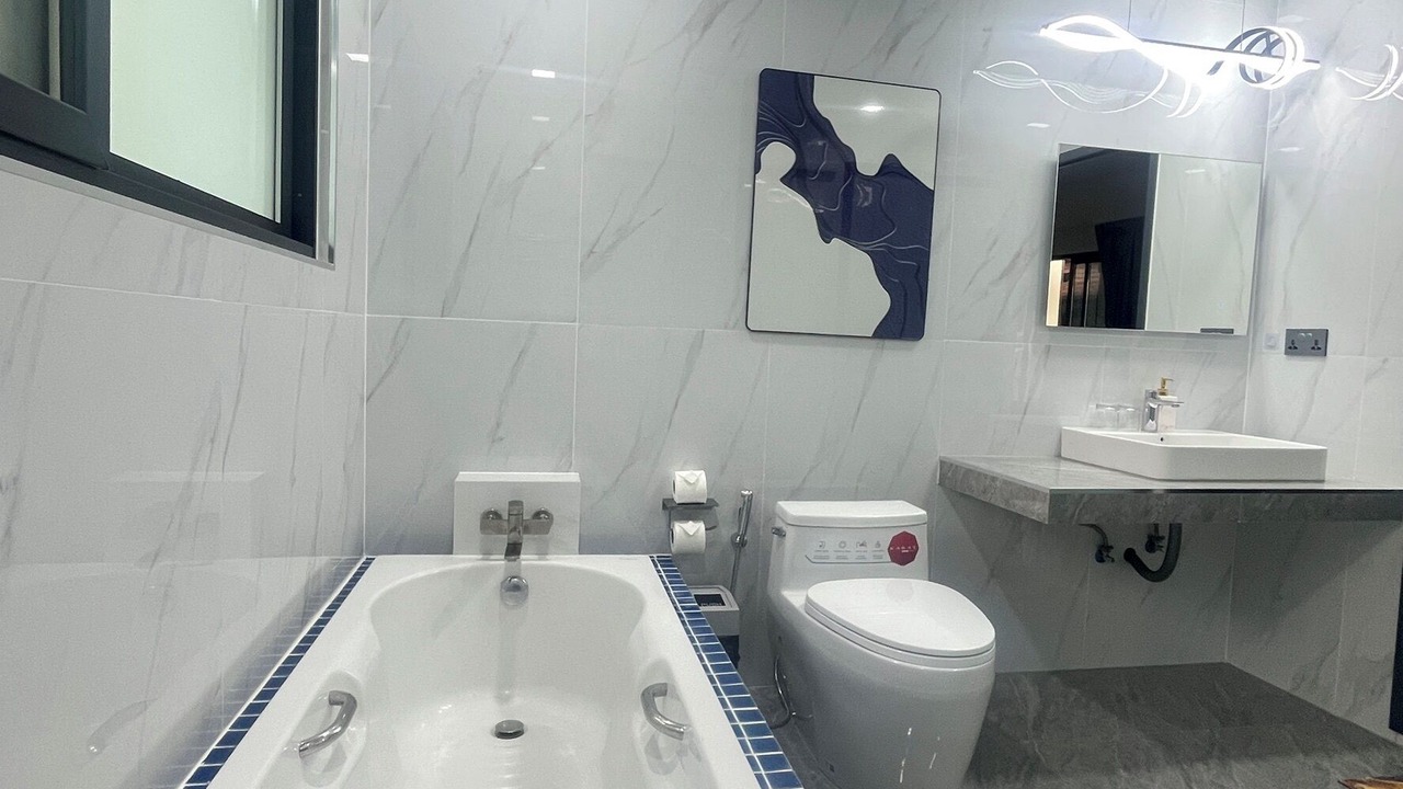 Photo of Bathroom in Khuekkhak