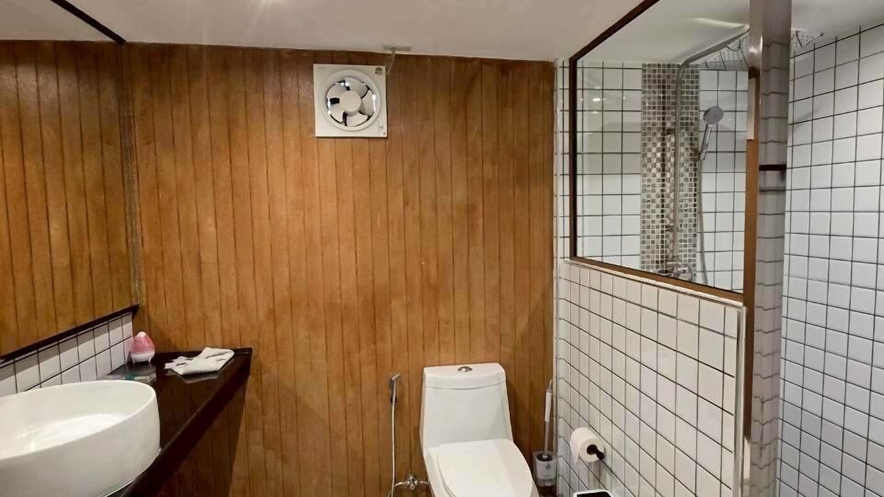 Photo of Bathroom in Kaeng Sian