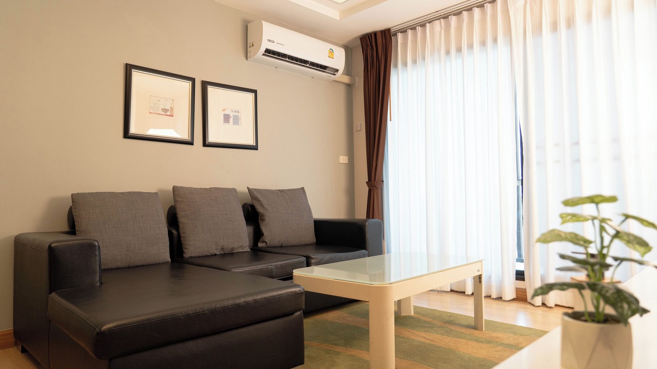 Photo of Livingroom in Embassy District