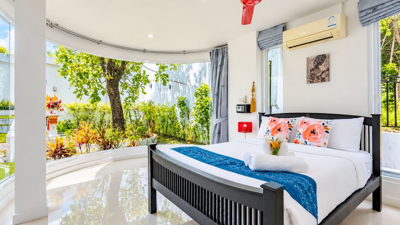 Photo of Bedroom in Chalong