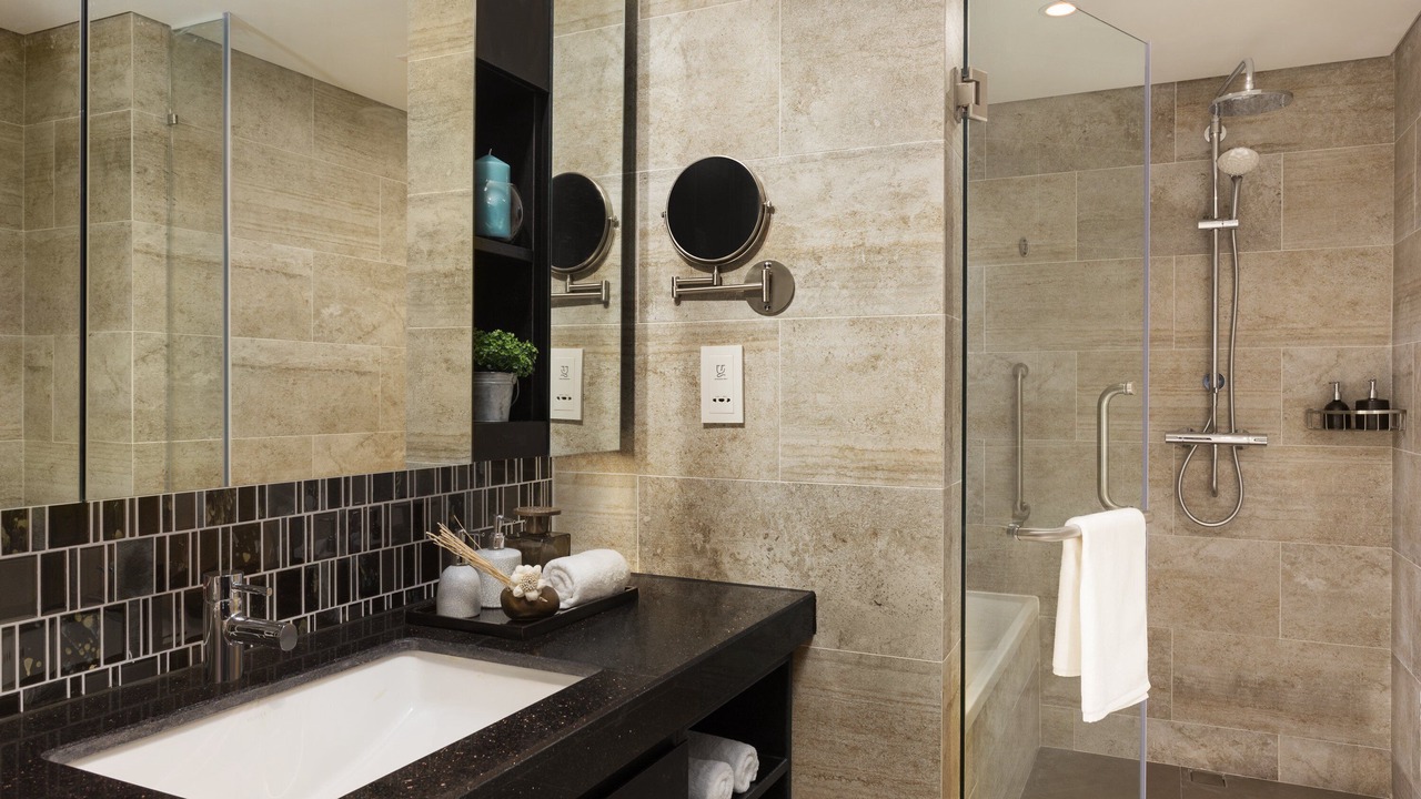 Photo of Bathroom in Chamkar Mon