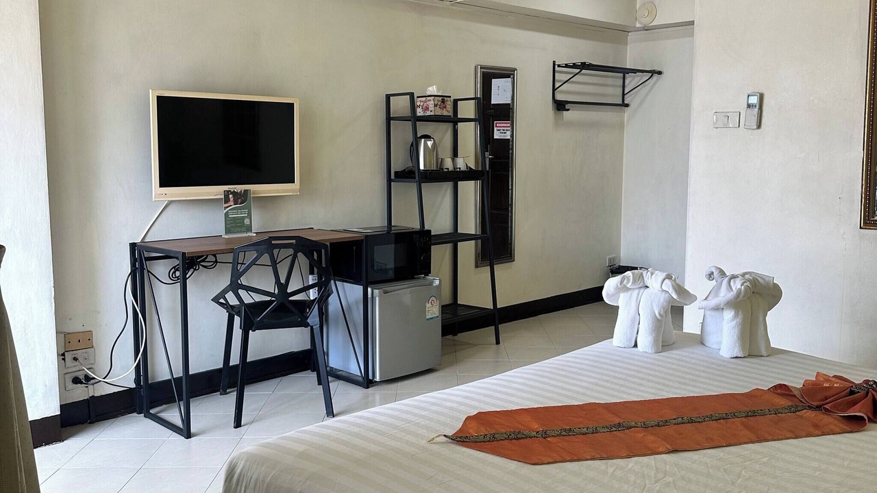Photo of Bedroom in Thanon Phaya Thai