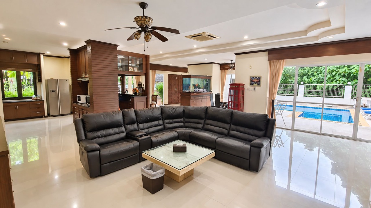 Photo of Livingroom in Kathu