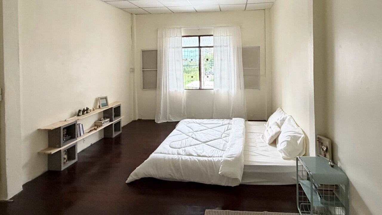 Photo of Bedroom in Talat Phlu