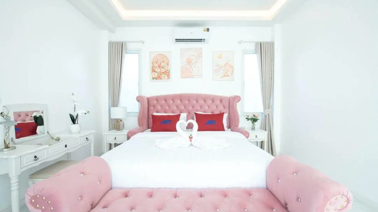 Photo of Bedroom in Pong