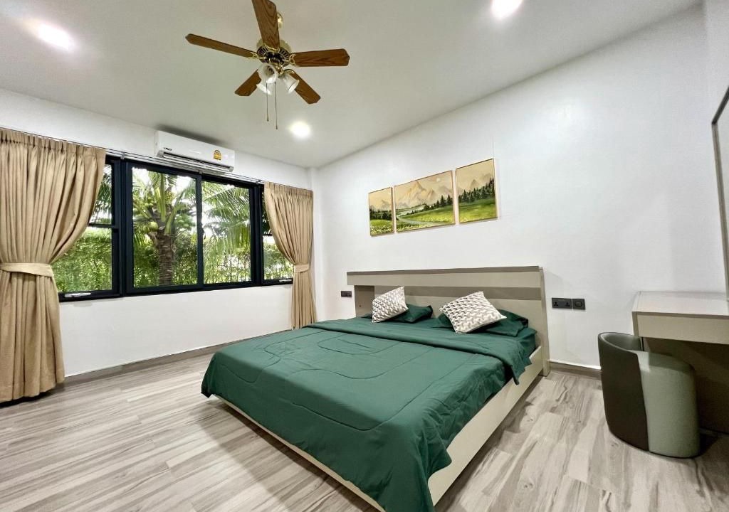 Photo of Bedroom in Khuekkhak