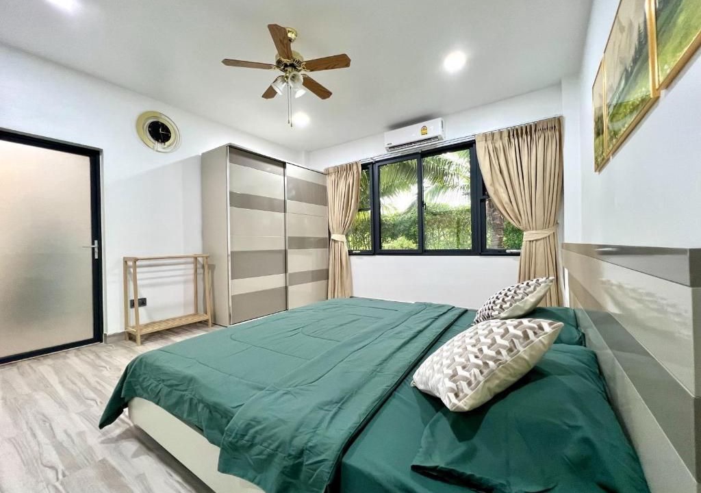 Photo of Bedroom in Khuekkhak