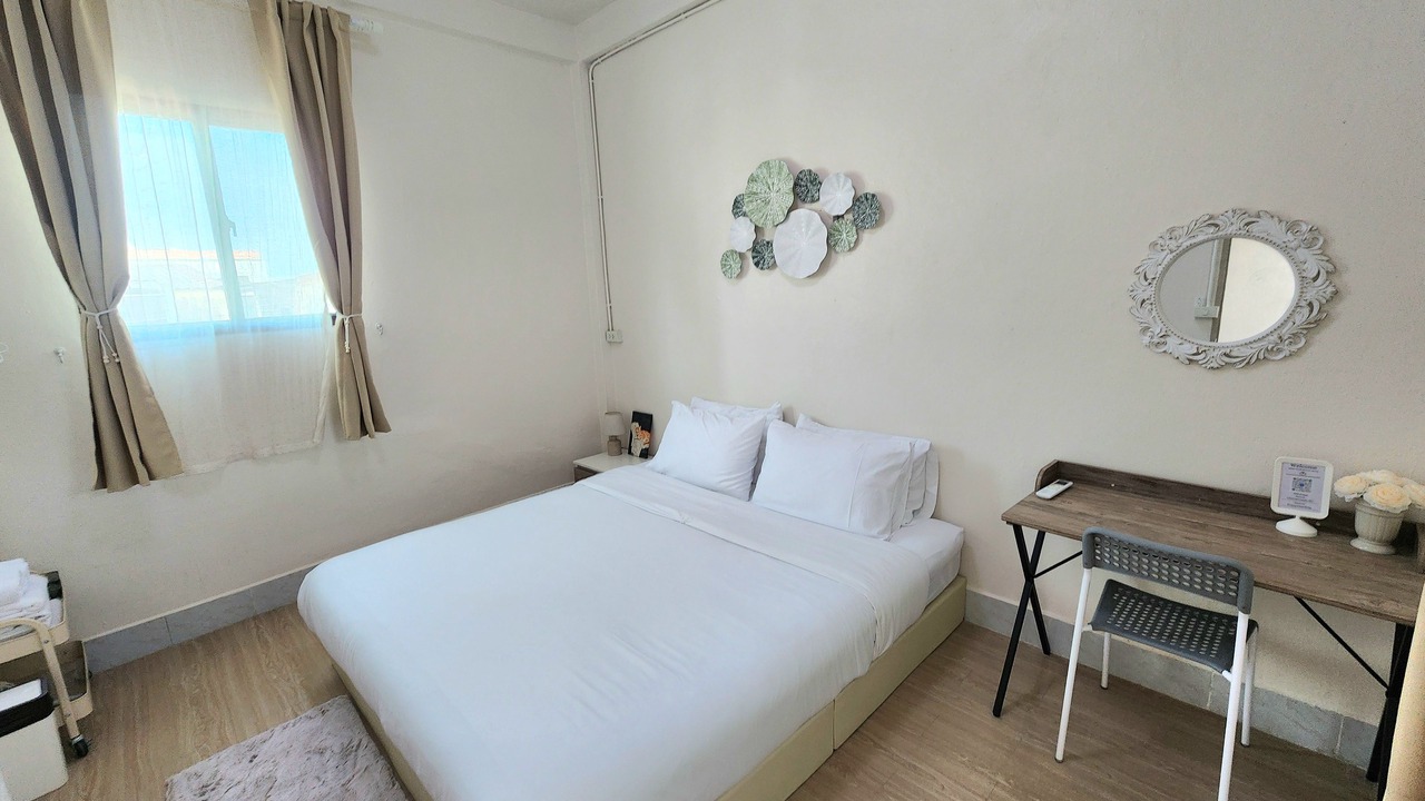 Photo of Bedroom in Yan Nawa