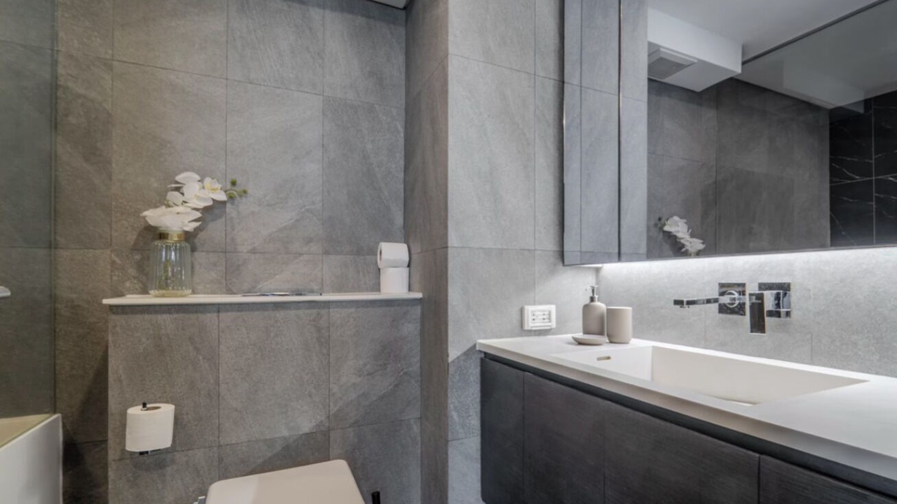 Photo of Bathroom in Huai Khwang