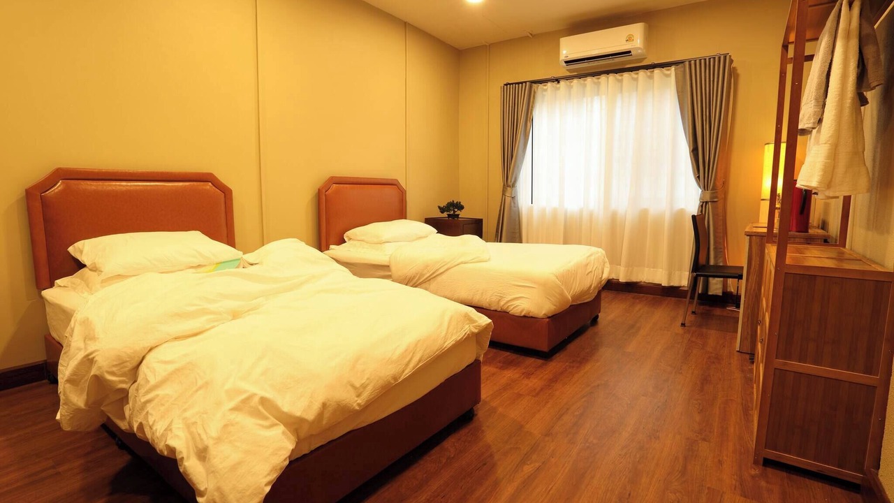 Photo of Bedroom in Wat Ratchabophit