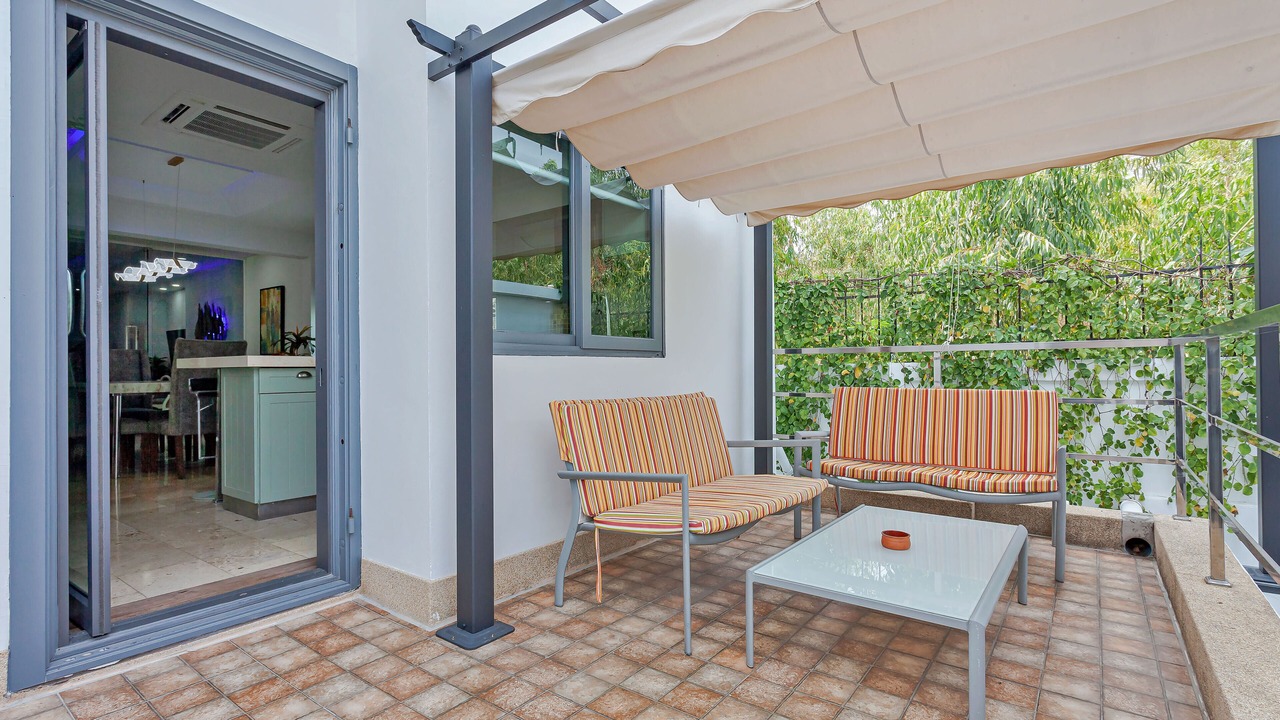 Photo of Patio Balcony in Pratumnak Hill