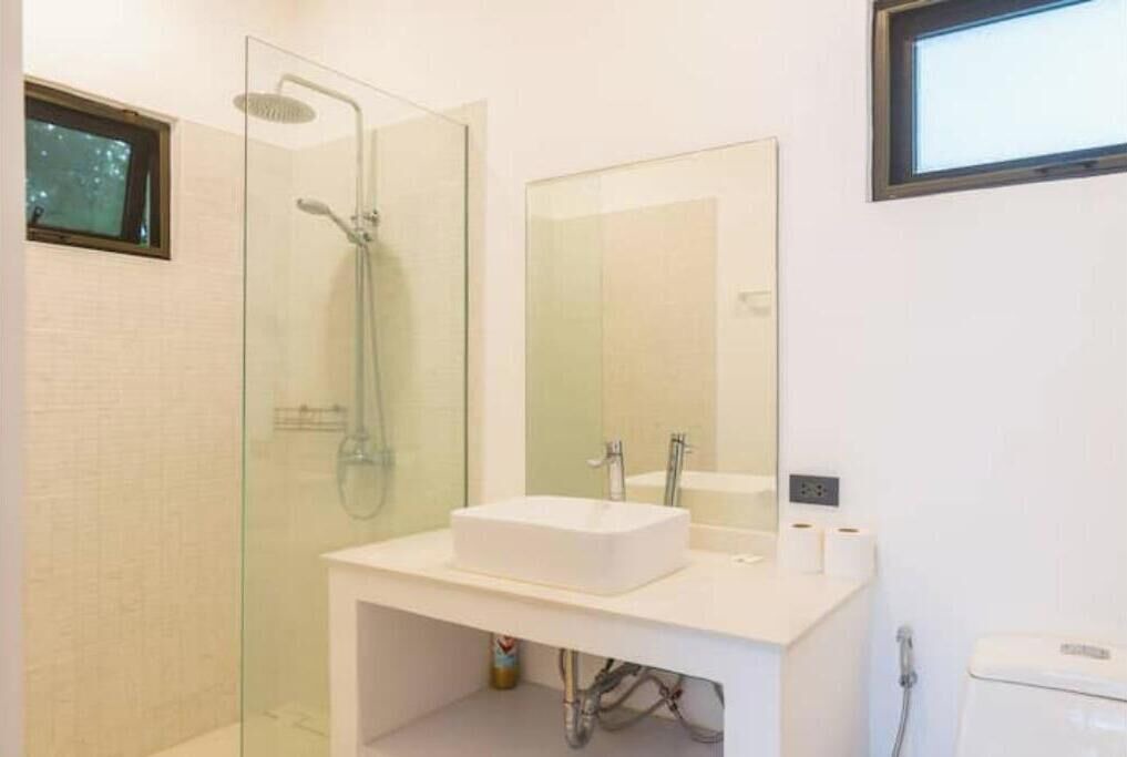 Photo of Bathroom in Maret