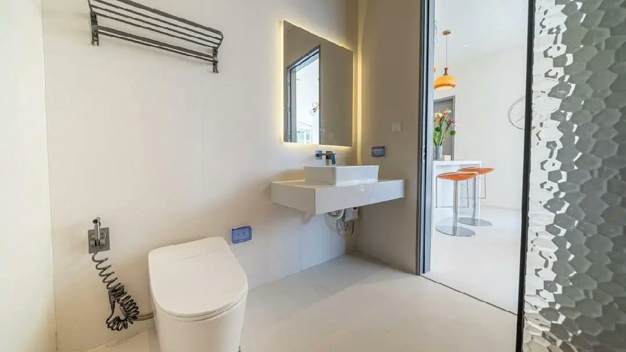Photo of Bathroom in Pong