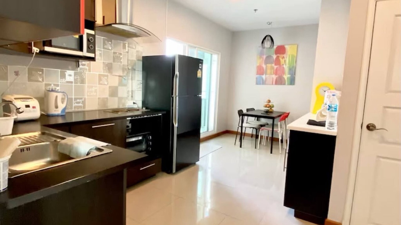 Photo of Kitchen in Huai Khwang