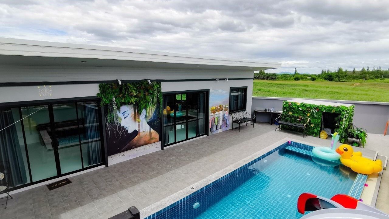 Photo of Outdoor in Hin Lek Fai