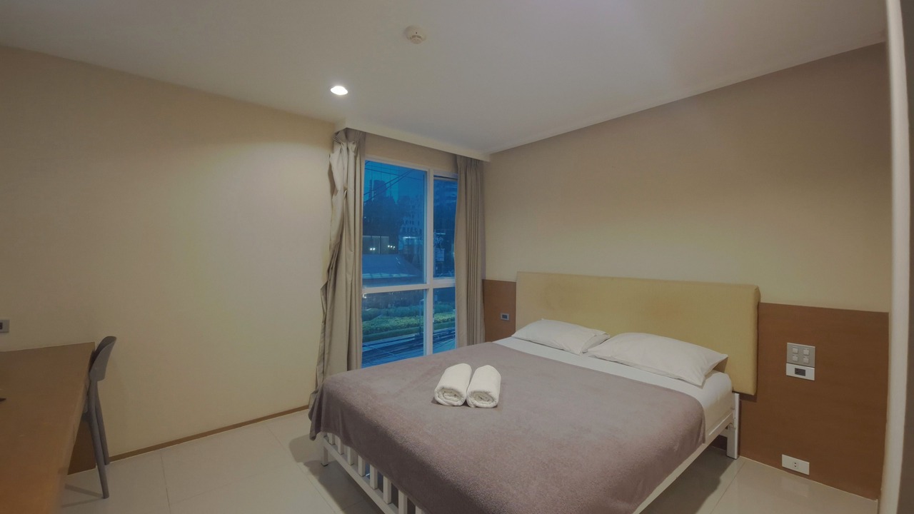 Photo of Bedroom in Ploenchit