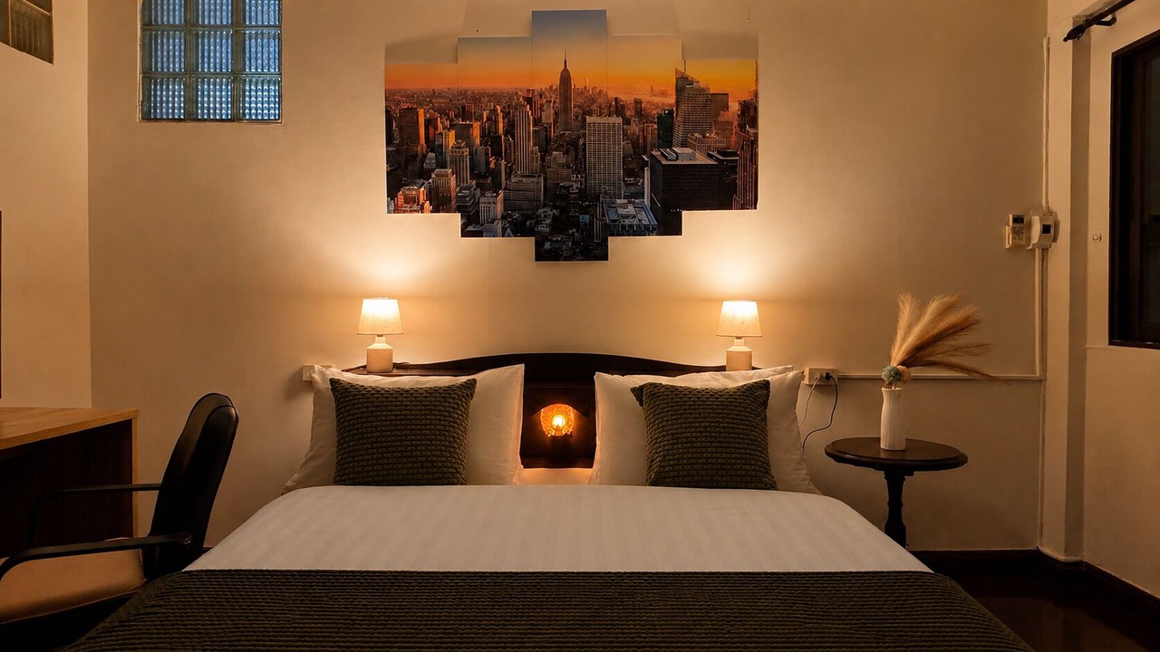 Photo of Bedroom in Thanon Phaya Thai