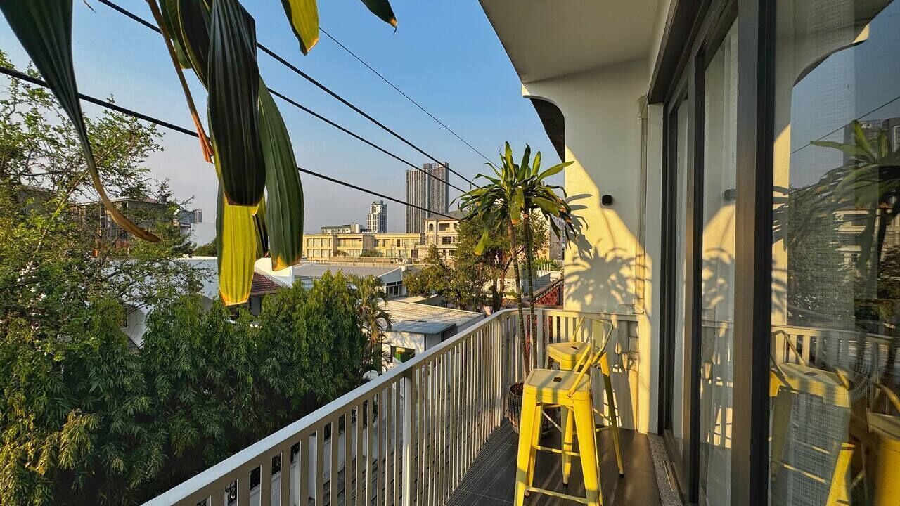 Photo of Patio Balcony in Phra Khanong