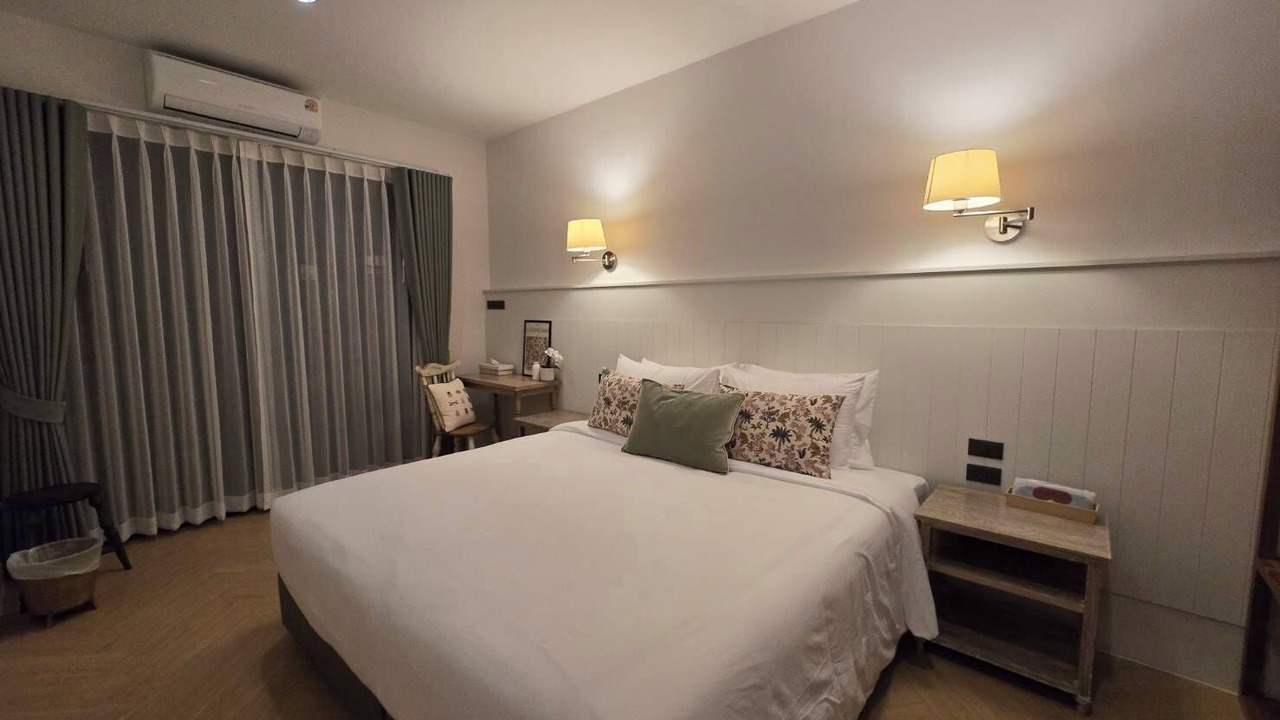 Photo of Bedroom in Phra Khanong