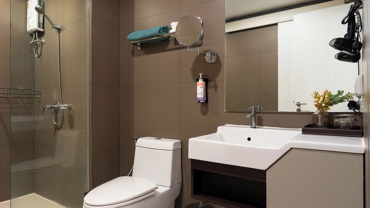 Photo of Bathroom in Khlong Tan Nuea